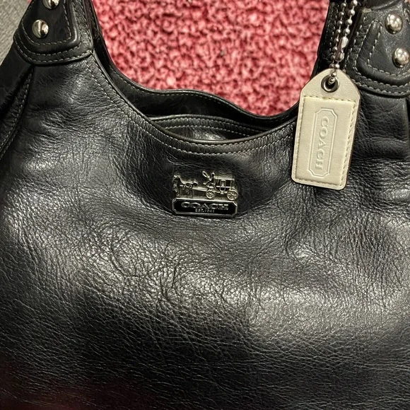 Coach Madison Maggie Black Leather Shoulder Bag - Picture 5 of 9